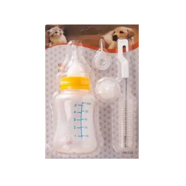 زجاجة رضاعة للقطط الصغيرة